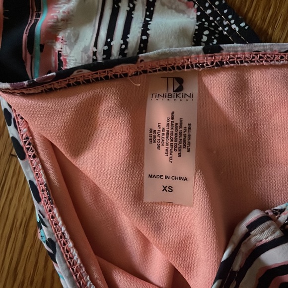 Pink Patterned Bathing Suit Brand: Tini Bikini Swimwear Size: XS (Top & Bottom) - Picture 6 of 9